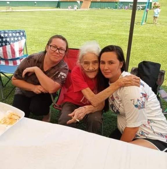 Meet your Posher, Joanna - Picture 1 of 1